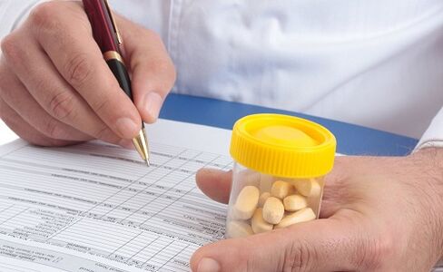 Arzt verschreibt Medikamente gegen Prostatitis, Foto 2