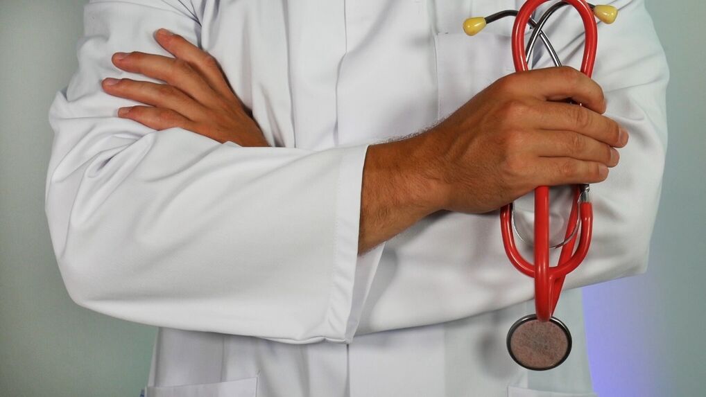 Die Symptome einer Prostatitis werden von einem Arzt festgestellt