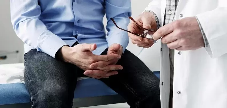 Bei den ersten Anzeichen einer Prostatitis sollten Sie einen Urologen aufsuchen, um die Diagnose zu bestätigen.